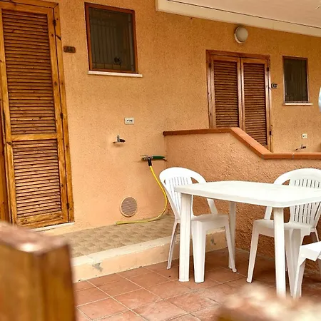 Appartement M400 - Marcelli, Grazioso Bilocale Con Corte Privata *